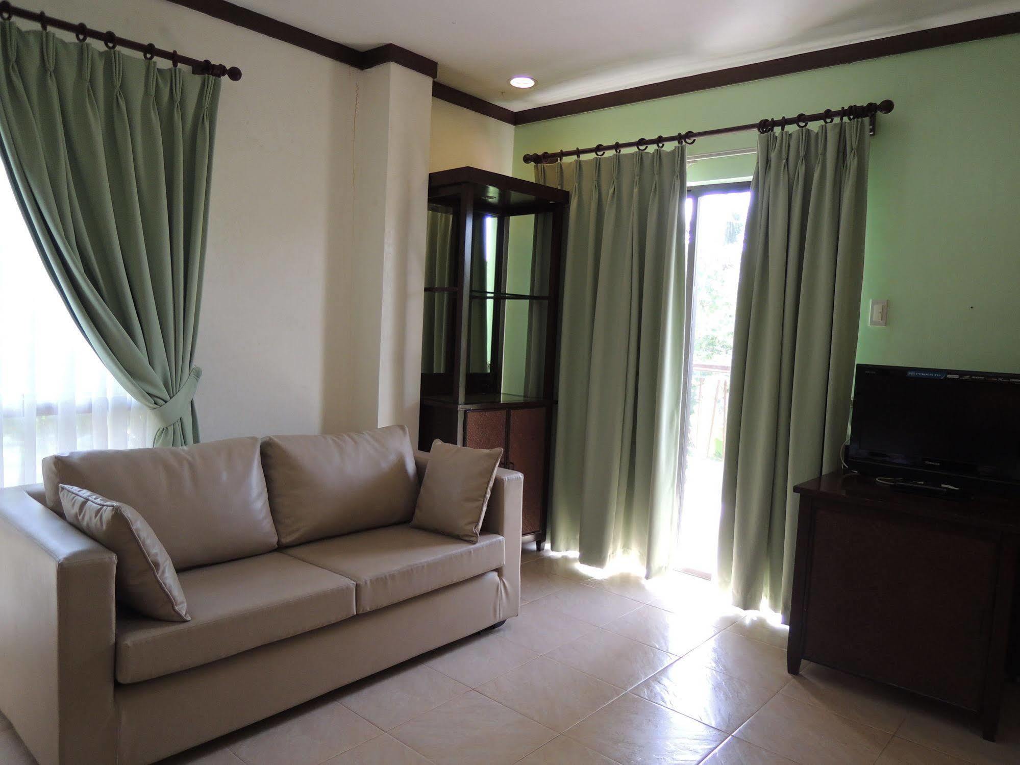 Palms Seaside Inn And Resort Medellin Εξωτερικό φωτογραφία