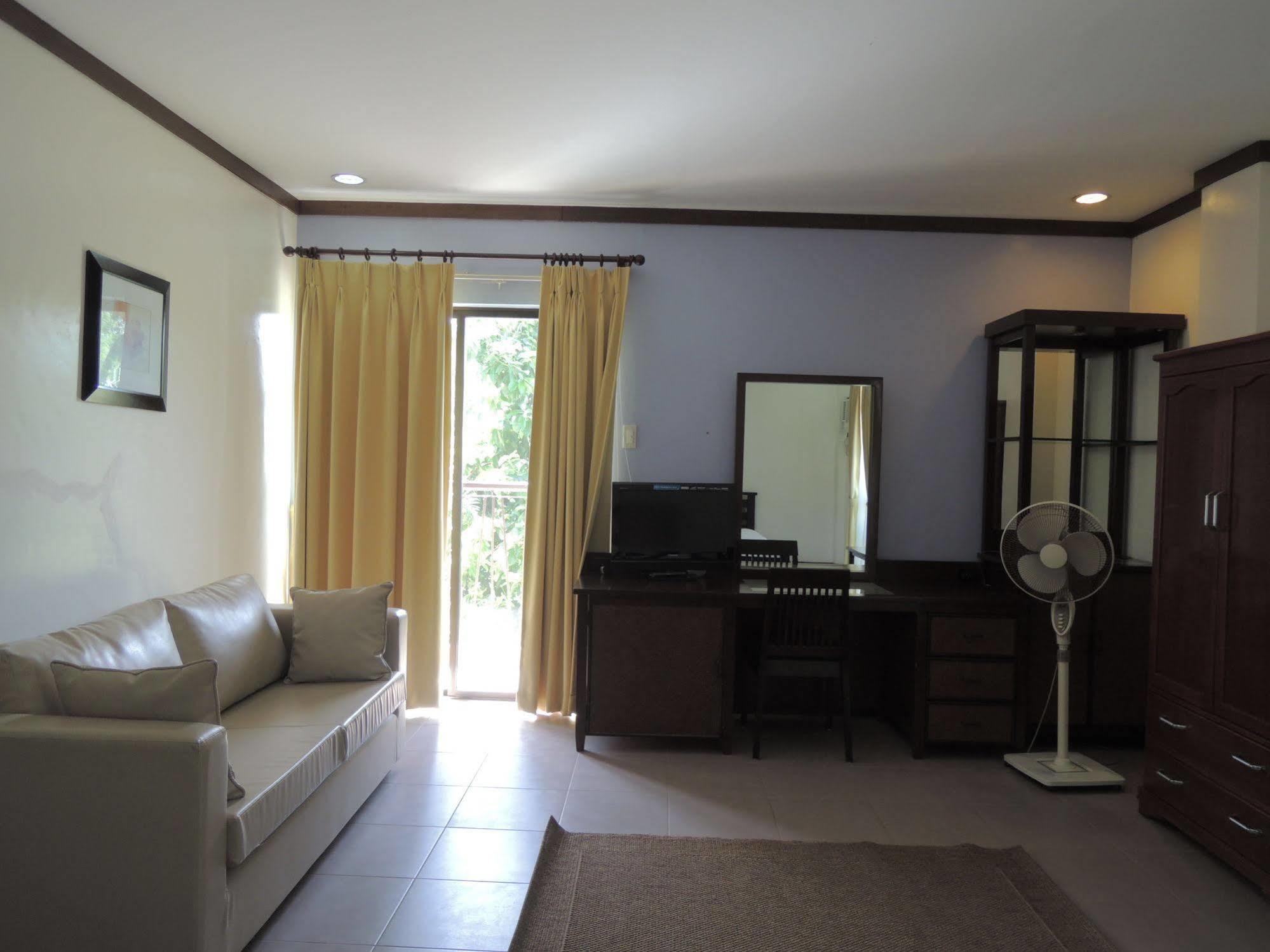 Palms Seaside Inn And Resort Medellin Εξωτερικό φωτογραφία