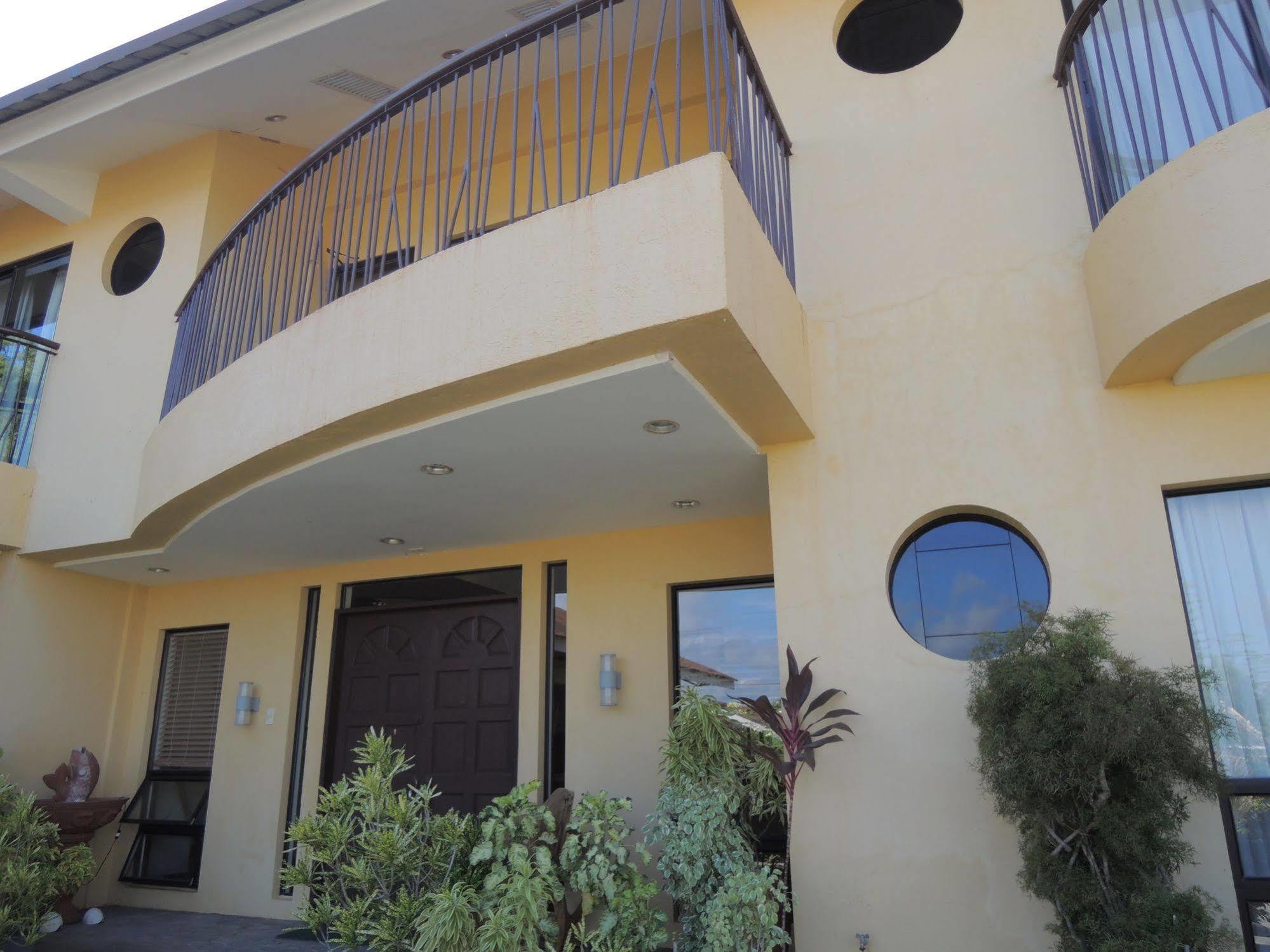 Palms Seaside Inn And Resort Medellin Εξωτερικό φωτογραφία