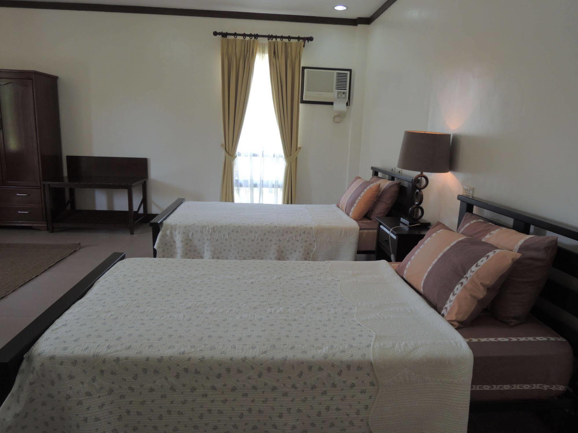 Palms Seaside Inn And Resort Medellin Εξωτερικό φωτογραφία