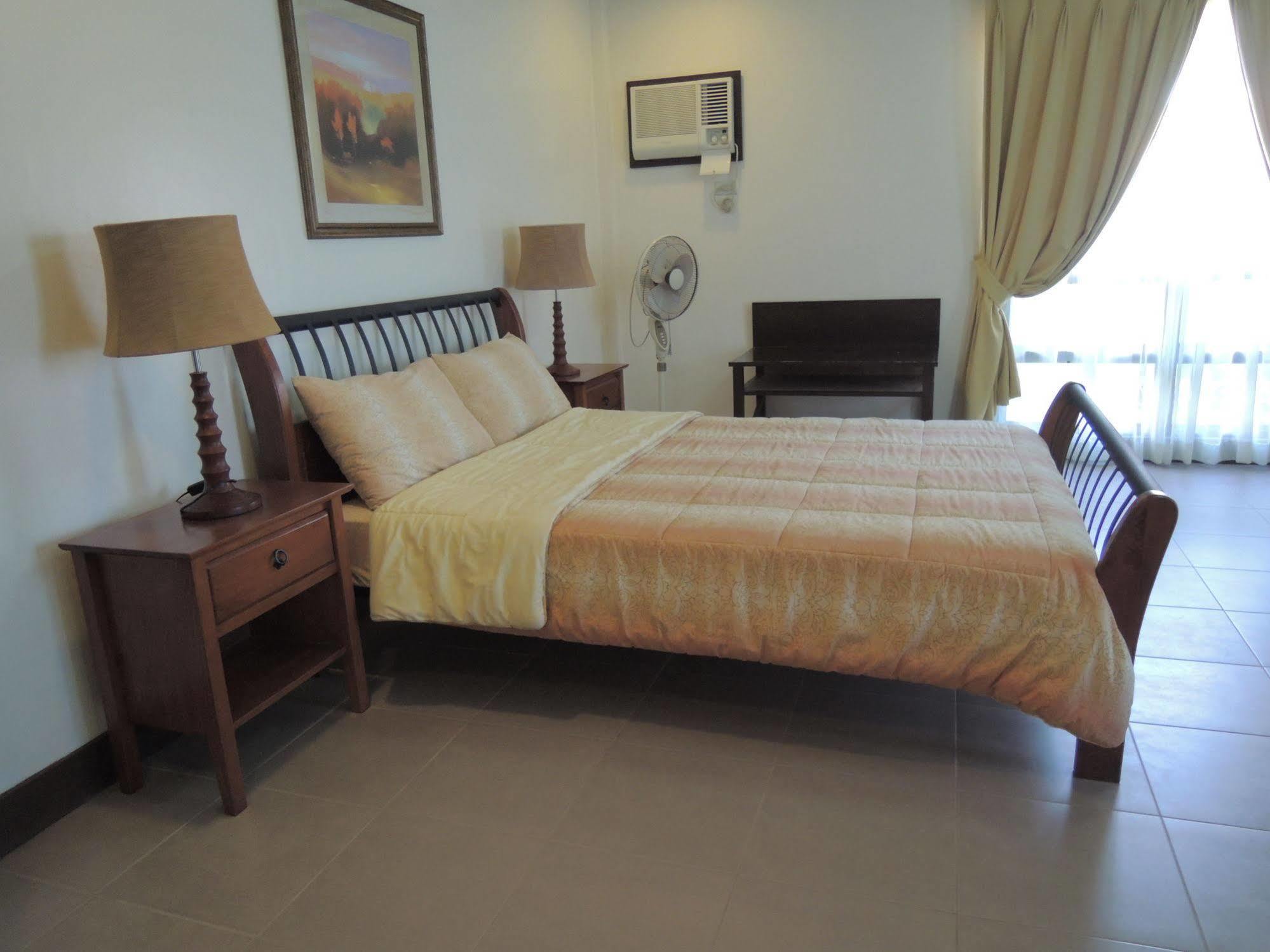 Palms Seaside Inn And Resort Medellin Εξωτερικό φωτογραφία